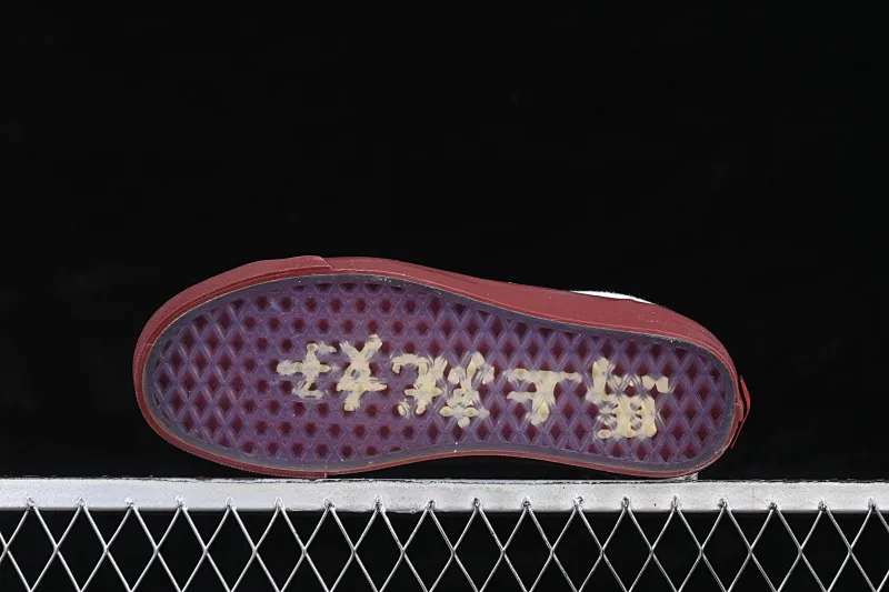 All categories Vans Vans series Vans Low Vans low-top Vans Old Skool Year of the Horse limited edition Immediate success Low-top casual sneakers VN000EJUHRW